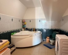 Продается 3-этажный дом 218 м² на участке 17,5 соток