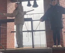 21 апреля ученики 5а класса Мезенской школы ходили на экскурсию в Храм на колокольню