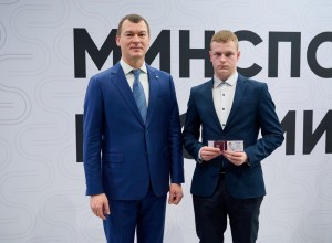 ВЧЕРА в екатеринбургском Дворце водных видов спорта состоялось торжественное вручение ведомственных наград Министерства спорта Российской Федерации