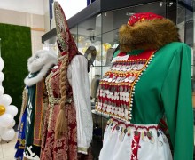 В Белоярском РДК открылась выставка коллекции «Народы Урала»