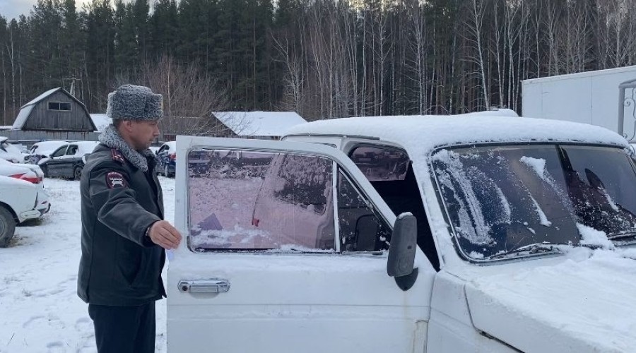 В Ирбите 16 автомобилей, изъятых у пьяных водителей - рецидивистов, отправили в зону СВО