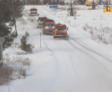 Последствия снегопада на региональных дорогах ликвидируют 238 единиц техники