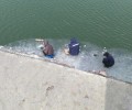 Рыбаки продолжают выходить на лед