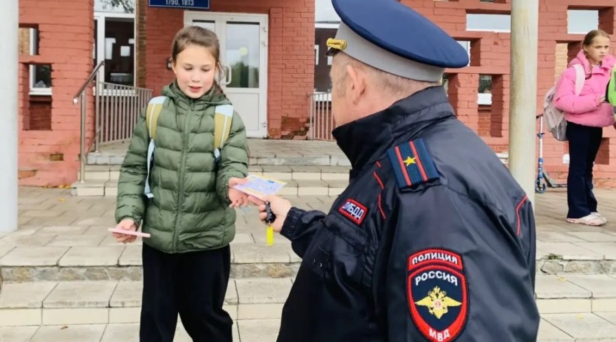 Госавтоинспекция Заречного и ЮИД провели акции «ЮИД соблюдать велит!»