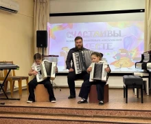 В Белоярской детской музыкальной школе прошёл концерт семейных ансамблей под названием «Счастливы вместе»