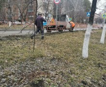 На ул. Ленина демонтируют дорожные ограждения