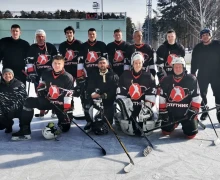 Волевая победа: Феникс-Ю победил в чемпионате Заречного по хоккею