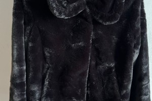 Искусственная шуба Terranova, новая, размер XS-S