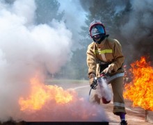 В выходные на стадионе «Электрон» прошли соревнования по пожарно-прикладному спорту среди подразделений Белоярской АЭС