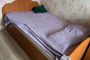 Отдам кровать с матрасом
