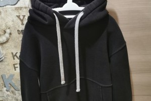 Продам детские толстовки и флисовую кофту