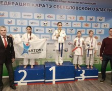 Предновогодние победы каратистов Атома