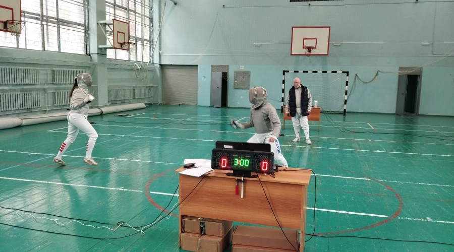 В Заречном провели соревнования по фехтованию среди ветеранов