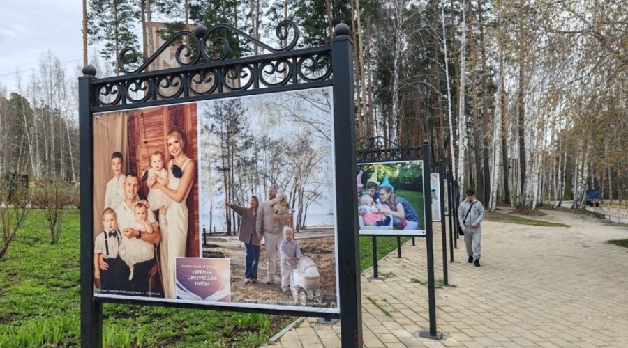 В галерее под открытым небом у Покровского Храма новая выставка