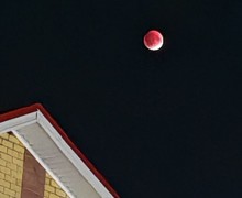 ПрМо сейчас - полное лунное затмение