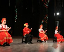 11 ОКТЯБРЯ во дворце культуры «Ровесник» состоялся областной конкурс любительских оркестров и ансамблей русских народных инструментов «Звон струны и песнь баяна