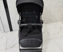 Продам прогулочную коляску всесезонную