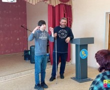 Вчера, 23 апреля, в Белоярский много профильный техникум приехали необычные гости - представители АНО Белая трость рассказали студентам, как развить в себе Экстабилити - дополнительные способности