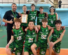 Баскетболисты СШ Атом отметили Новый год медалями