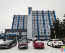 Работают ли ресторан и гостиница Тахов?