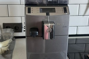 Продам кофемашину Saco Lirica one touch cappuccino