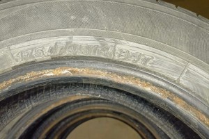 Продам летнюю резину б/у Yokohama BluEarth 175/70/R14