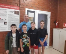 Самбисты СШ Десантник осваивают борьбу сумо и побеждают