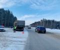 Автоинспекторы выясняют обстоятельства дорожно-транспортного происшествия с тремя пострадавшими на трассе Екатеринбург-Тюмень