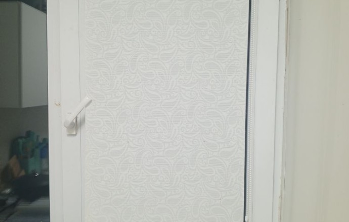 Продам рулонные шторы, 2 штуки