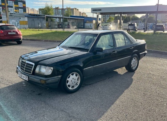 Mercedes-Benz W124, 