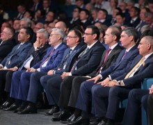 Денис Паслер на ИННОПРОМе оценил технологический прогресс промышленности Свердловской области