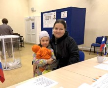 Юные зареченцы вместе с родителями посетили избирательные участки
