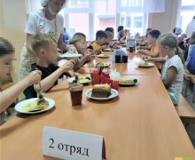 Детей в зареченских школах будут кормить по-новому: у нас сменился подрядчик