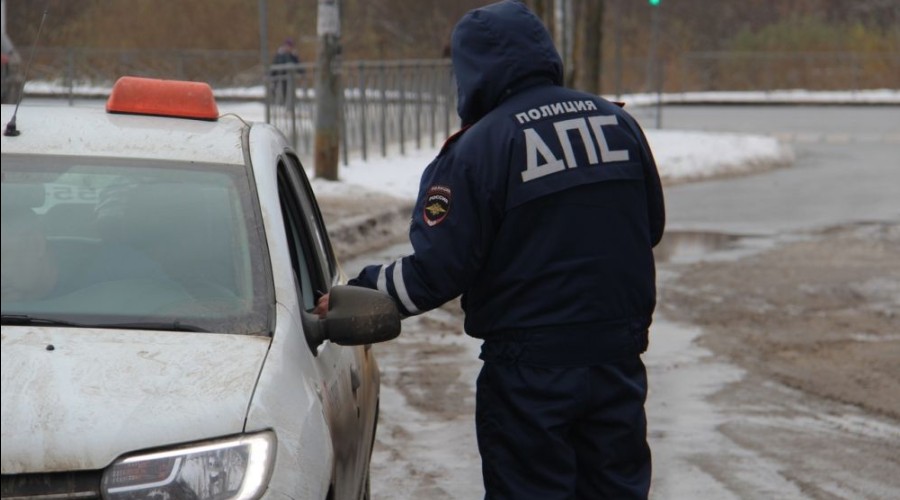 Сотрудники отдела Госавтоинспекция проводят профилактическое мероприятие «Нелегальный перевозчик»