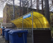 Управляющая компания ДЕЗ обновляет контейнерный площадки, которые находятся под их управлением