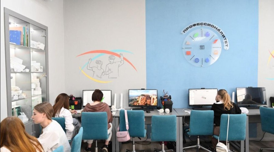 Сегодня колледжи и техникумы Свердловской области начинают приёмную кампанию