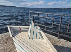 На пирсе, который обустроили на экотропе установили ещё один арт-объект