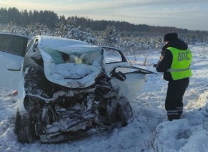 Возле Белоярского (на выезде в сторону Богдановича) произошло ДТП