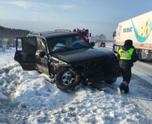 Возле Белоярского (на выезде в сторону Богдановича) произошло ДТП