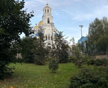 Осенний день в Заречном: город в медовом свете