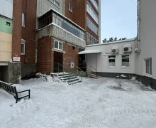 Осуществляется механизированная очистка и вывоз снега с придомовой территории