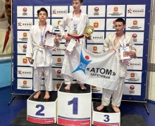 Зареченские каратисты привезли медали с первенства УрФО