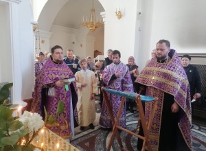 В ЗАРЕЧНОМ ПРОШЛА ПАНИХИДА ПО ПОГИБШИМ В КРОКУС СИТИ ХОЛЛЕ