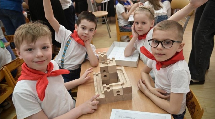 В детском саду «Радуга» прошел чемпионат по сборке конструктора «Куборо»