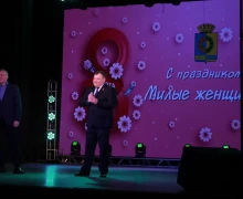 В преддверии Международного женского дня в Белоярском районном Доме культуры прошёл праздничный концерт для сотрудниц администрации Белоярского муниципального округа