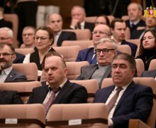 Губернатор Свердловской области Денис Паслер вручил выдающимся ученым старейшую научную награду России – Демидовские премии
