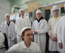 В Институте реакторных материалов провели экскурсию для школьников