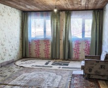 Продаётся дом с участком в п. Белоярский