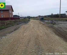 В Боярке укрепили дорогу на улице Заречной щебнем и песко-щебёночной смесью
