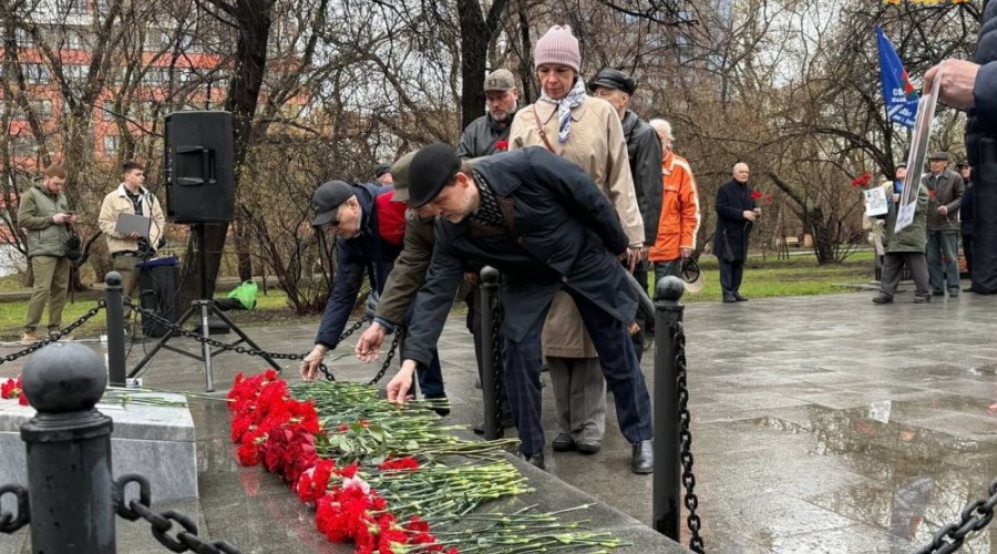 Уральцы почтили память жертв аварии на Чернобыльской АЭС